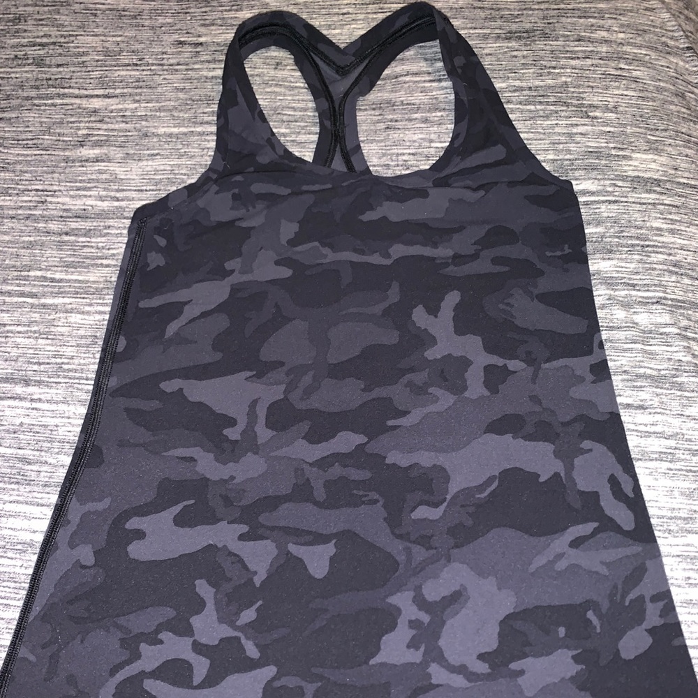 Lululemon tank top